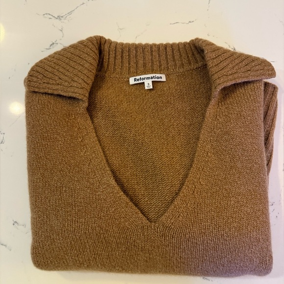 Reformation Beckie Collared Cashmere Sweater - Picture 3 of 4